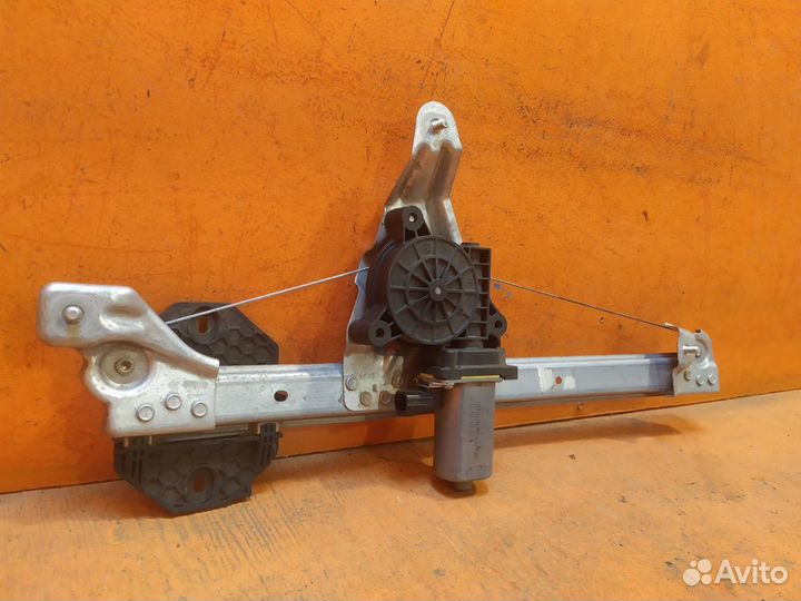 Стеклоподъемник передний правый Renault Logan 2