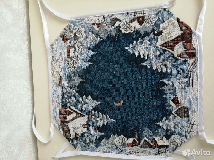 Хлебница, сухарница из гобелена