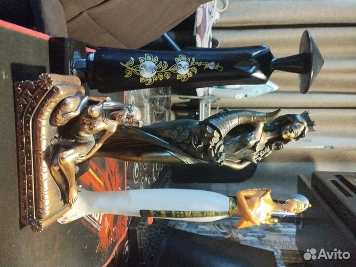 Египетская,японская статуэтка