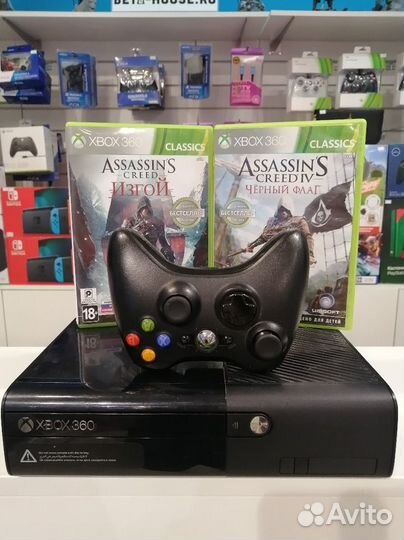 Xbox 360 E + Assassins Creed Изгой + Черный Флаг
