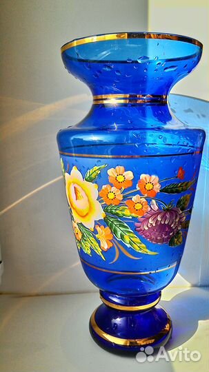 Ваза из цветного синего стекла. Чехия