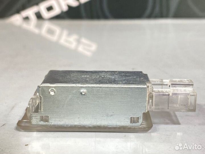 Плафон салона Volkswagen Touareg 7L AXQ/4 2006