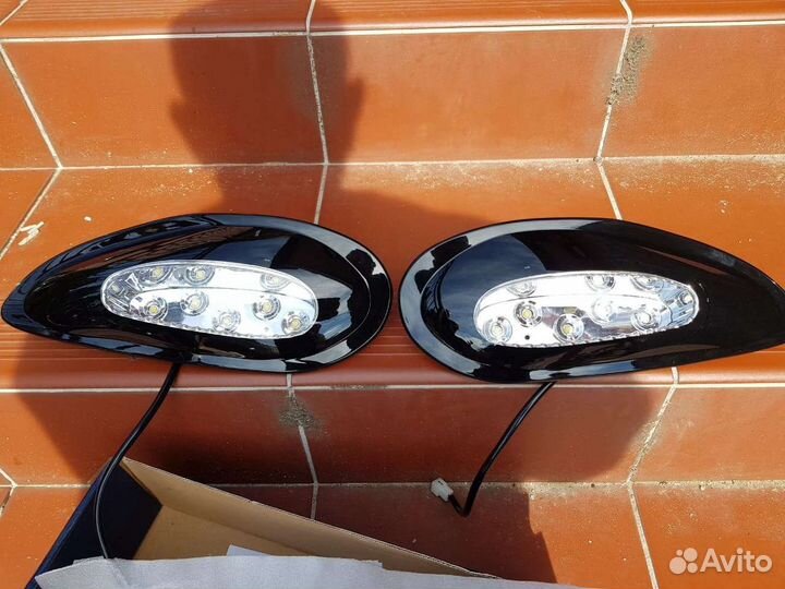 Накладки на нижние фонари дневн.света на 220 мерс