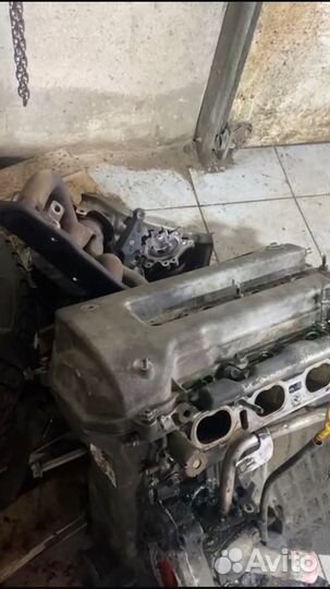 Автомобильный двигатель