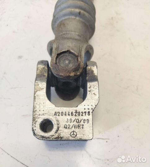 Карданчик рулевой Mercedes W204