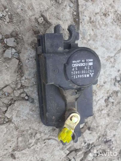 Моторчик замка двери Mitsubishi Chariot