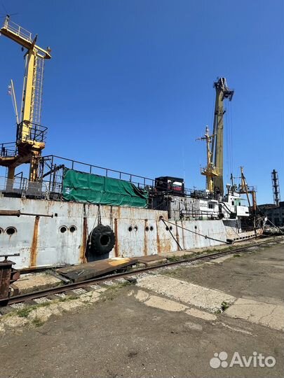 Продам в разбор судно 1989 г клс05026 Хаб. Край