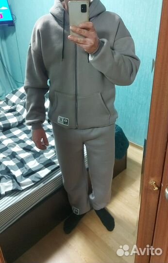 Спортивный костюмы