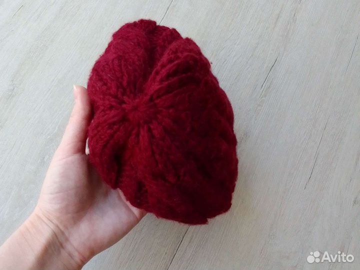 Бордовая вязаная шапка бини женская шерстяная