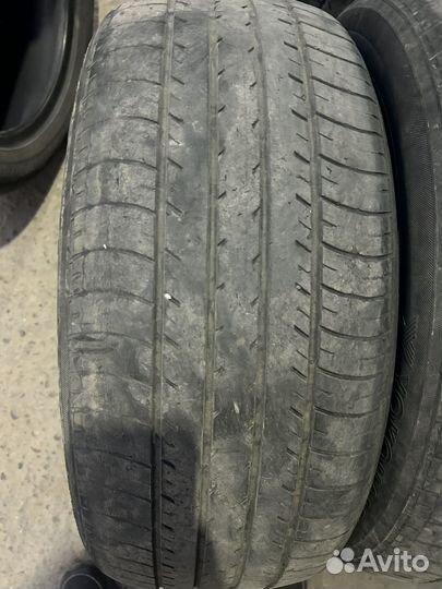 Yokohama BluEarth E70 215/55 R17 94