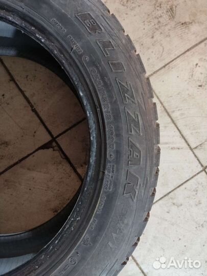 Bridgestone Blizzak VRX3 255/55 R18 109
