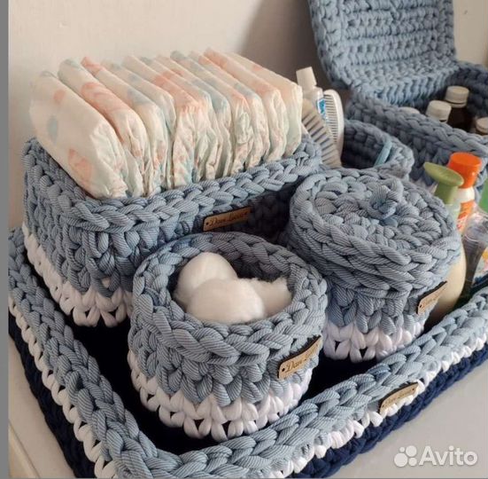 Вязаные корзинки ручной работы