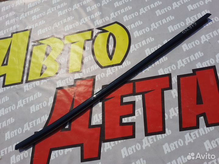 Молдинг стекла задней правой двери BMW X5 G05 2018