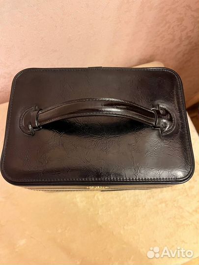 Косметичка, бъюти-кейс Victoria's Secret на замке