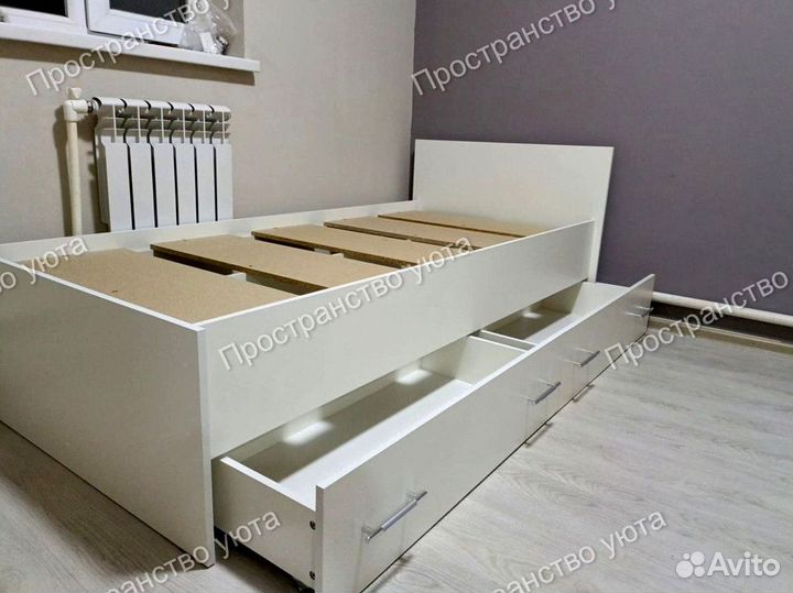 Кровать односпальная