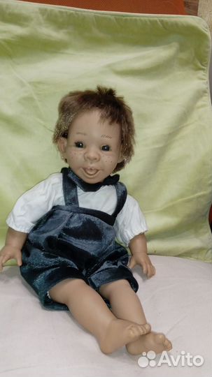 Характерная кукла малыш C. J. зубки редкость