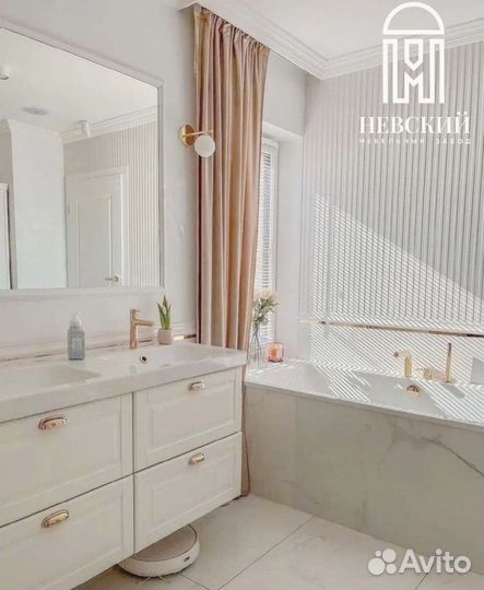 Шкафы распашные