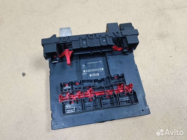 Блок бортовой сети Пассат Б6 Гольф 5 Тигуан