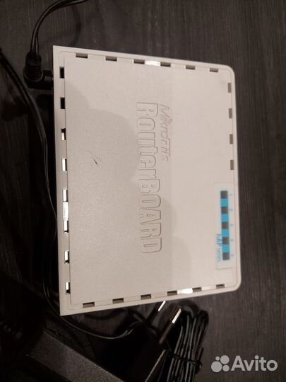 Wi-Fi роутер MikroTik hAP AC lite, белый / синий