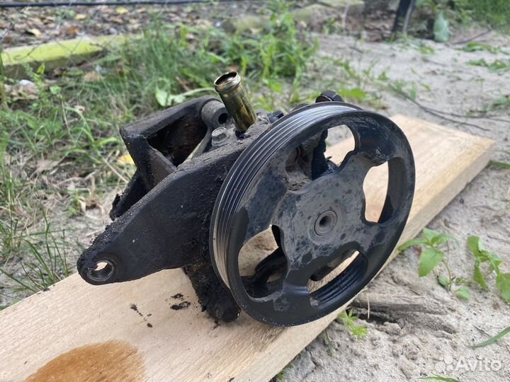 Mitsubishi mirage насос гур