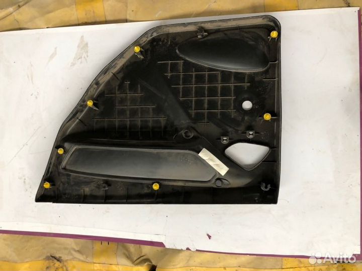 Обшивка салона задняя левая LADA Granta 1.6 2018
