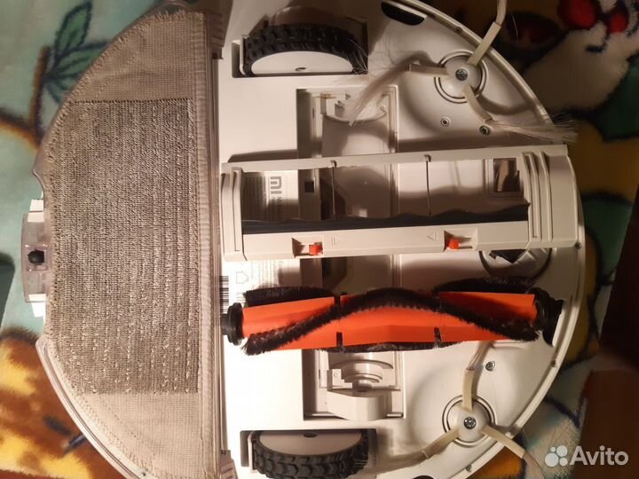 Робот-пылесос Xiaomi Mi Robot Vacuum-Mop Essential