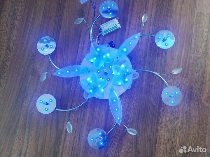 Люстра потолочная комбинированная без плафонов