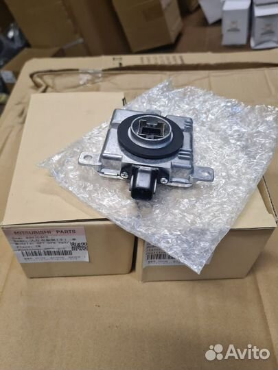 Блок розжига ксенона D4S W3T24771 Паджеро 4