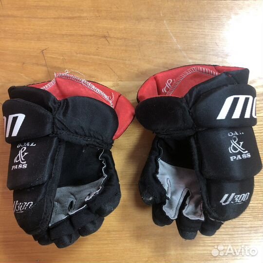 Краги,коньки,шлем,защита хоккейные детские