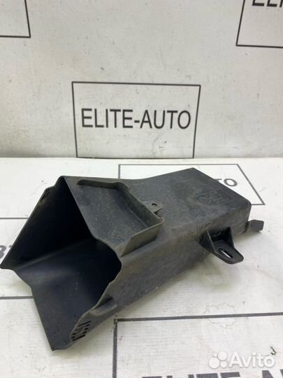 Воздуховод Bmw 5 F10 2011