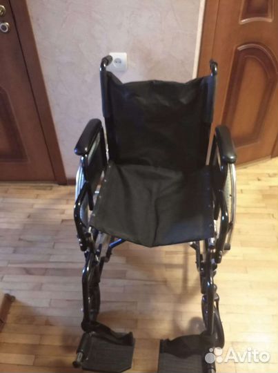 Инвалидная коляска новая