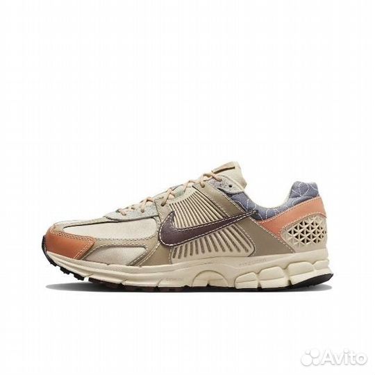 Nike Air Zoom Vomero 5