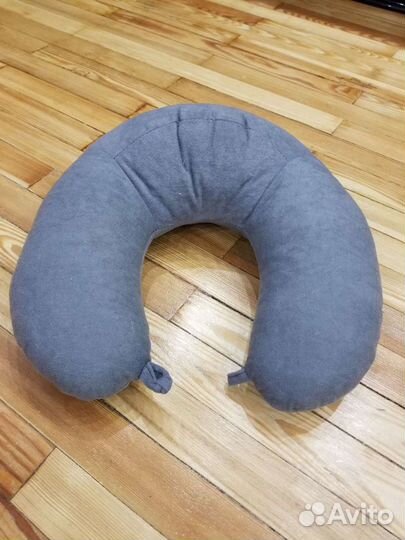 Подушка для путешествия