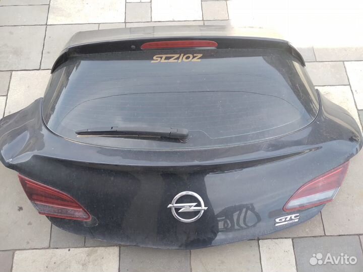 Стекло заднее Opel astra GTC