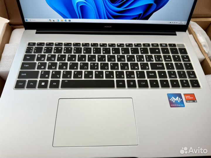 Honor MagicBook X16 2024 Ryzen 5 7640HS, 16/512gb