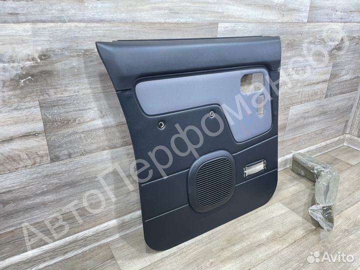 Обшивка задней левой двери Nissan NP300 2008-2015