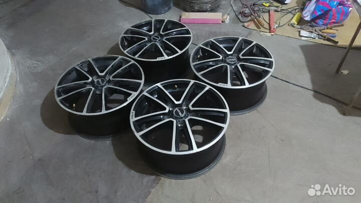 Литые диски r17 5x114 3 Nissan бу