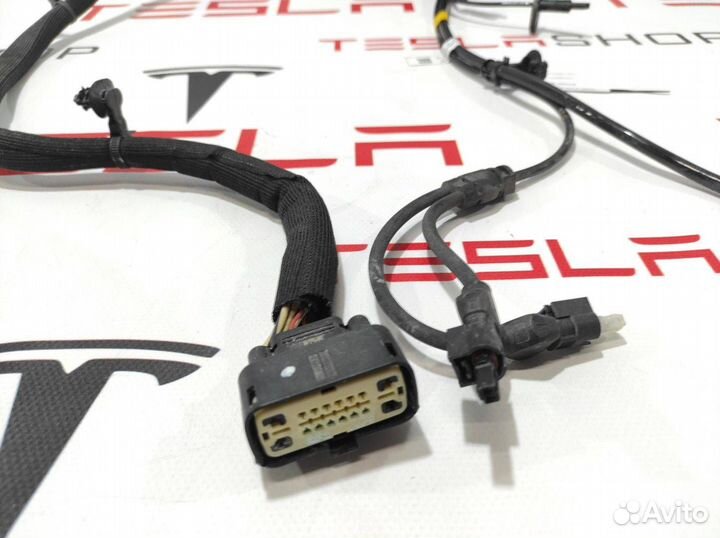Проводка шасси Tesla Model X рест. 2022