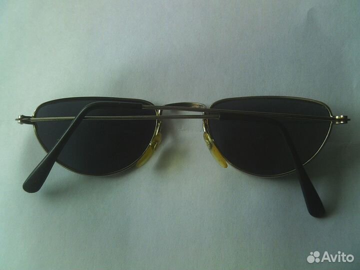 Солнцеащитные очки