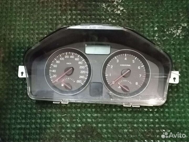 Вольво S40 щиток приборов