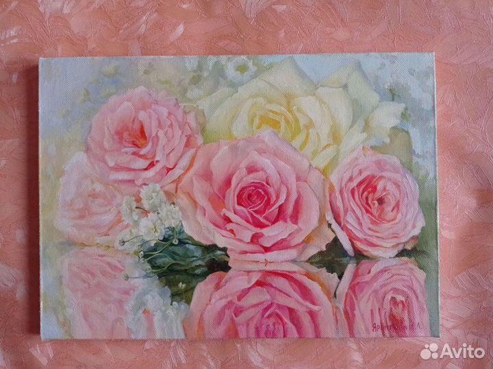 Розы на столе(в наличии)