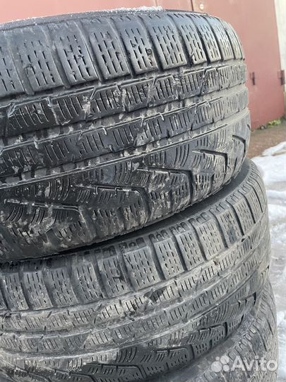 Pirelli Ice Zero FR 225/55 R17 97H