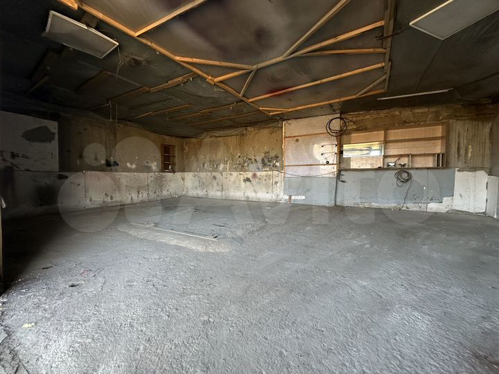 Гараж, > 30 м²