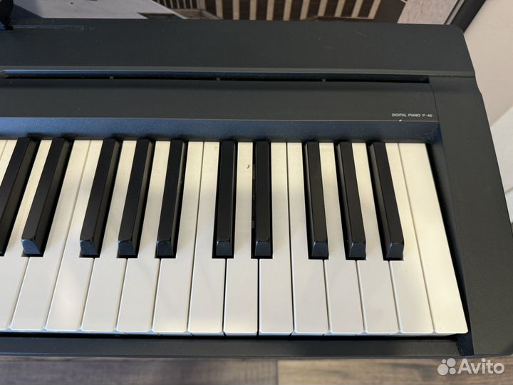 Цифровое пианино Yamaha p 45b