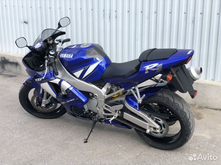 Yamaha YZF-R1 пробег 3400км