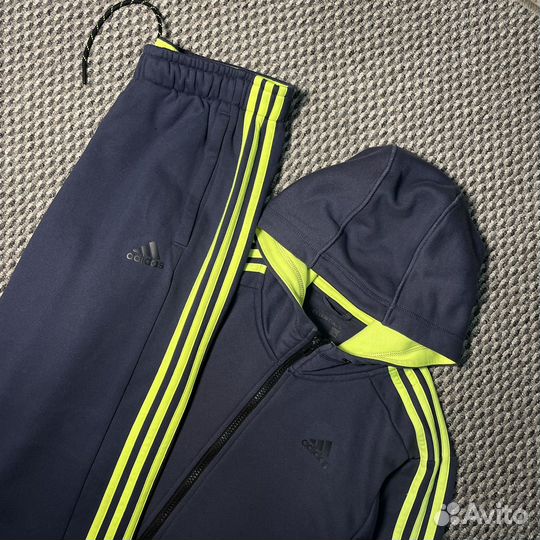 Костюм Adidas Essentials (S)