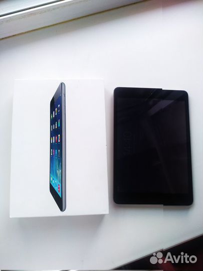 Планшет Apple iPad mini 16Gb MF432RS