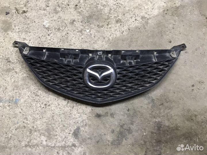 Решетка радиатора Mazda 3 bk
