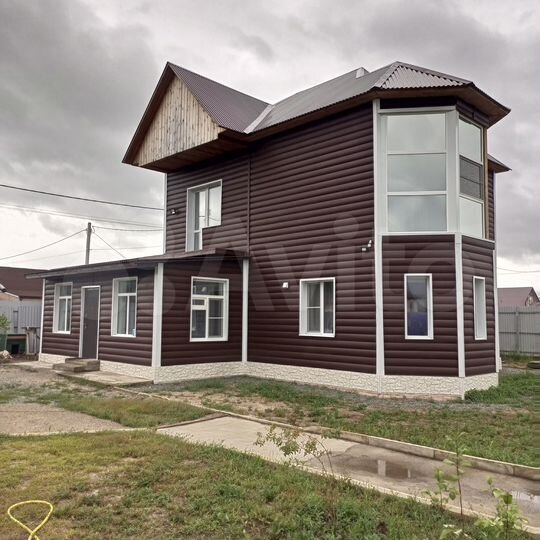 Дом 194 м² на участке 15 сот.