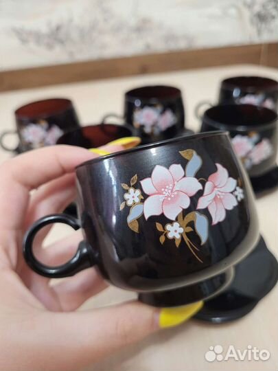 Сервиз чайный стеклянный черный с цветами